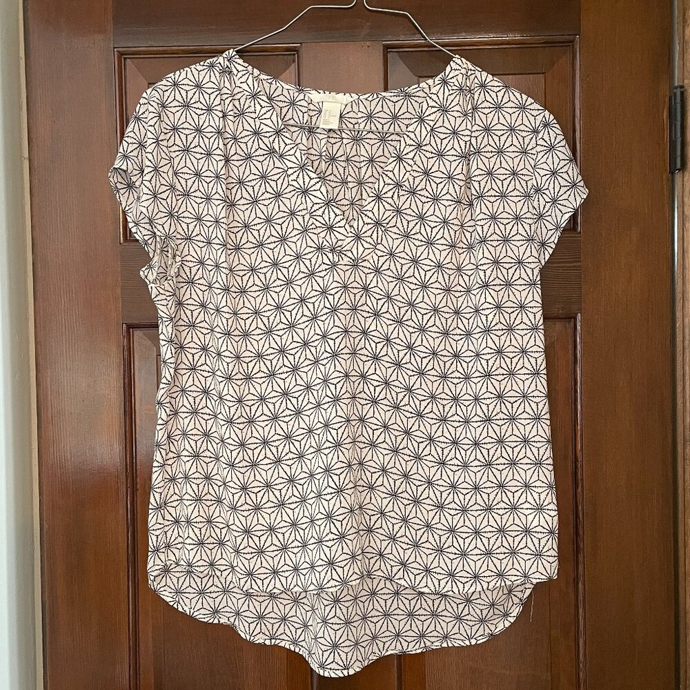Size 14 H&M black white cap sleeve top